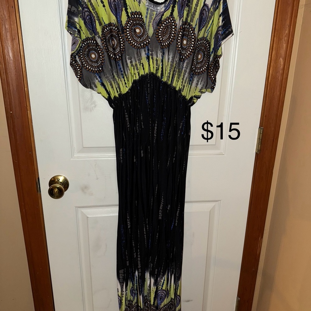 Black and Green Casual Maxi Sundress with Dolman Sleeves